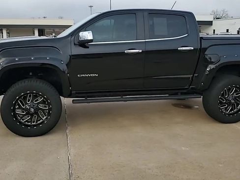 Used 2017 GMC Canyon SLT w/ Driver Alert Package image 5