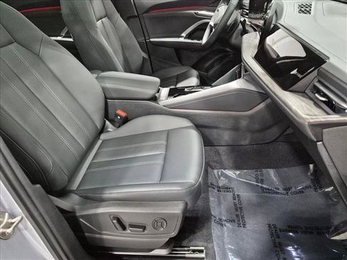Used 2025 Audi Q5 Premium AWD/4WD image 22