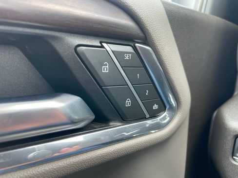 Used 2025 GMC Sierra 1500 SLT image 25