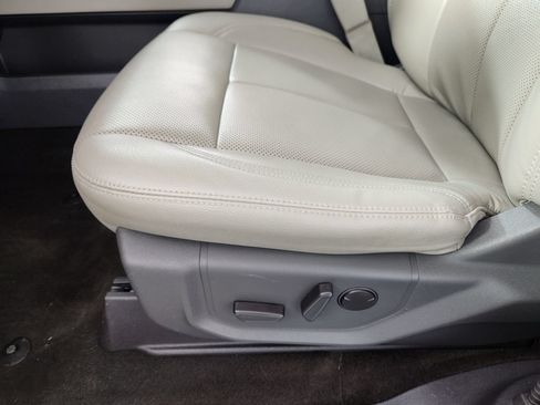 Used 2021 Ford Expedition XLT RWD image 13