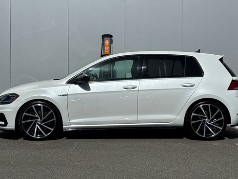 Used 2018 Volkswagen Golf R 4-Door AWD/4WD image 2