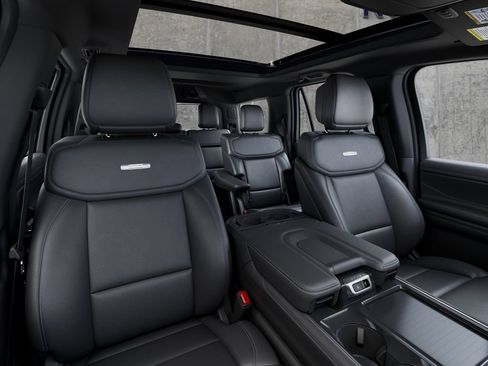 New 2027 Ford Expedition Platinum w/ Stealth Appearance Package AWD/4WD image 10
