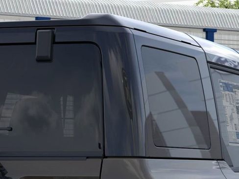 New 2025 Ford Bronco Badlands image 25