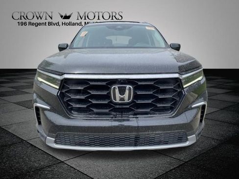 Used 2024 Honda Pilot Elite image 8