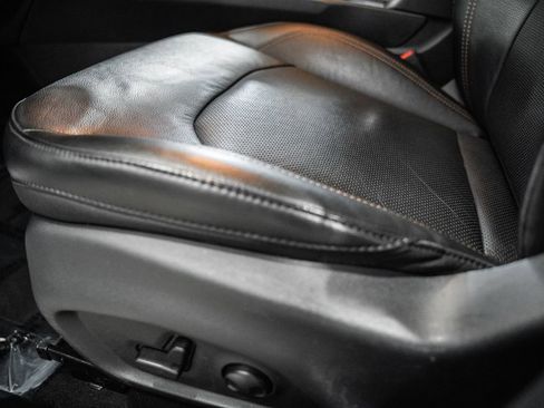 Used 2022 Jeep Compass Limited w/ Sun and Sound Group image 42