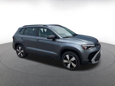 Used 2026 Volkswagen Taos S AWD/4WD image 2