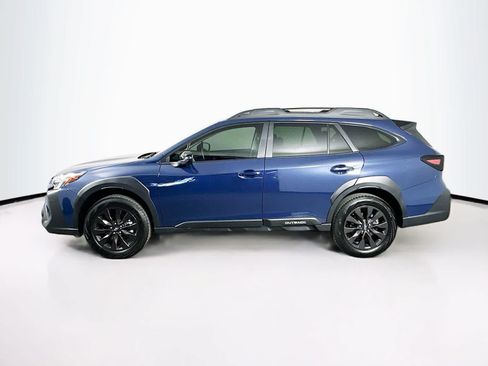 Used 2025 Subaru Outback Onyx Edition AWD/4WD image 3