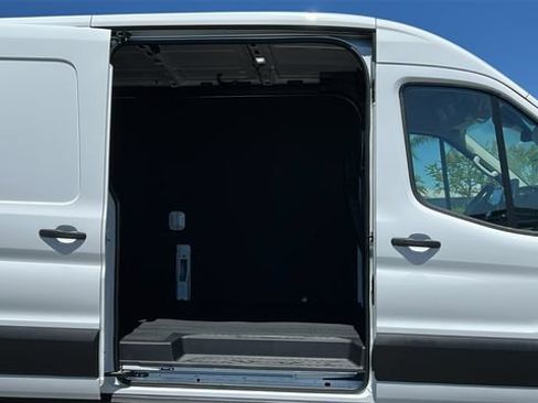 New 2026 Ford Transit 250 148 Medium Roof w/ Load Area Protection Package RWD image 12