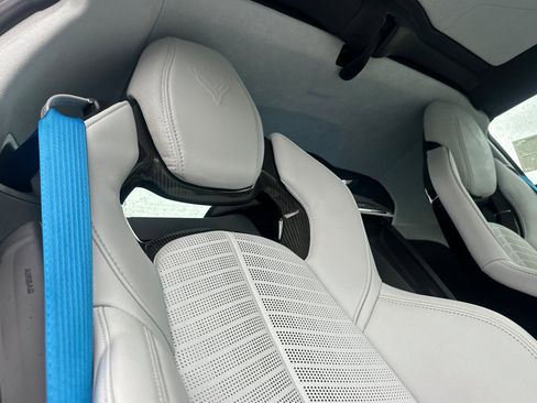 Used 2020 Chevrolet Corvette Stingray Premium Cpe w/ 3LT Preferred Equipment Group image 15