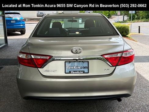 Used 2017 Toyota Camry LE FWD image 6