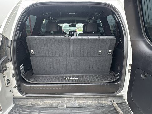 Used 2023 Lexus GX 460 Premium image 26