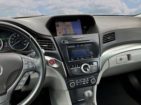 Used 2017 Acura ILX FWD image 9