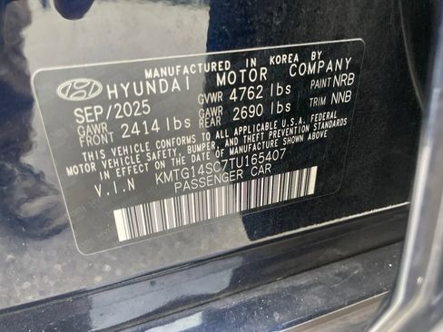 Used 2026 Genesis G70 2.5T RWD image 11