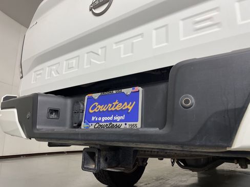 Used 2024 Nissan Frontier SV w/ SV Convenience Package image 10