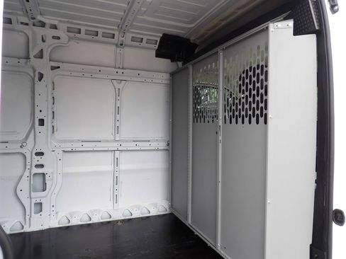 Used 2023 RAM ProMaster 2500 w/ Driver Convenience Group FWD image 28