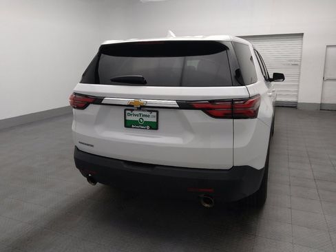 Used 2023 Chevrolet Traverse LS FWD image 7
