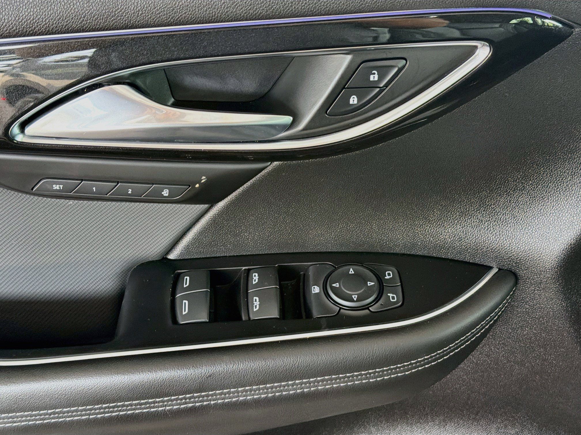 Used 2024 Buick Envision Preferred AWD/4WD image 15