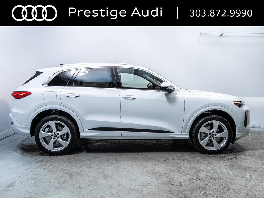 Used 2025 Audi Q5 Premium w/ Premium Plus AWD/4WD image 9