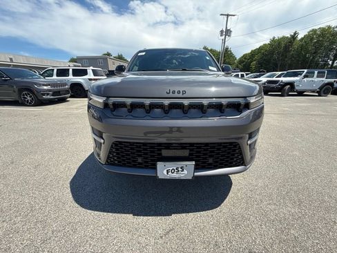 New 2026 Jeep Grand Wagoneer Limited AWD/4WD image 8
