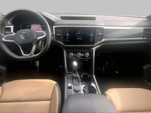 Used 2023 Volkswagen Atlas Cross Sport SEL AWD/4WD image 16