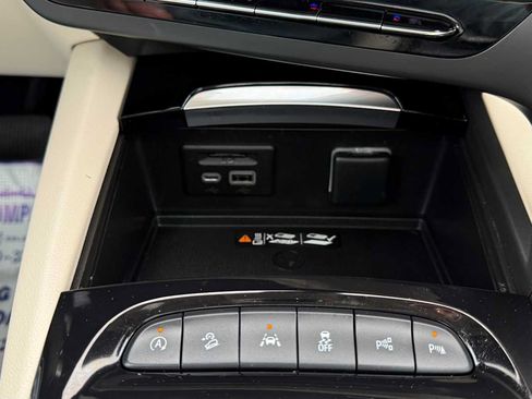 Used 2023 Buick Envision Avenir AWD/4WD image 24
