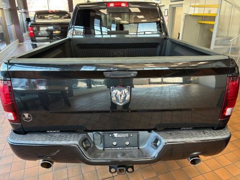 Used 2017 RAM 1500 Sport w/ Premium Sound Group image 11