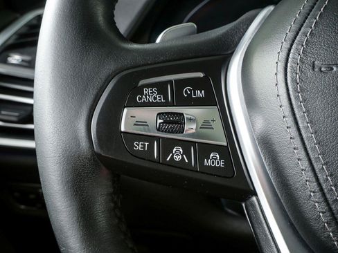 Used 2020 BMW X5 xDrive40i AWD/4WD image 11