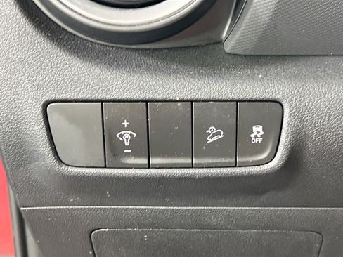 Used 2023 Hyundai Kona SEL image 10