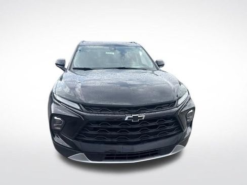 Used 2024 Chevrolet Blazer LT w/ Convenience Package FWD image 8