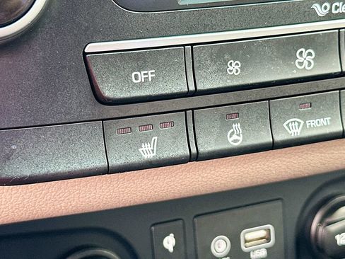 Used 2020 Hyundai Tucson Limited FWD image 19