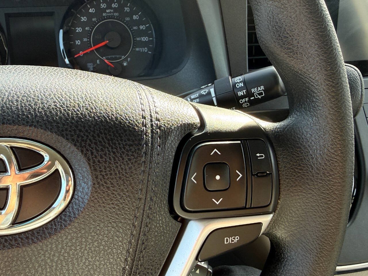 Used 2017 Toyota Sienna LE FWD image 40