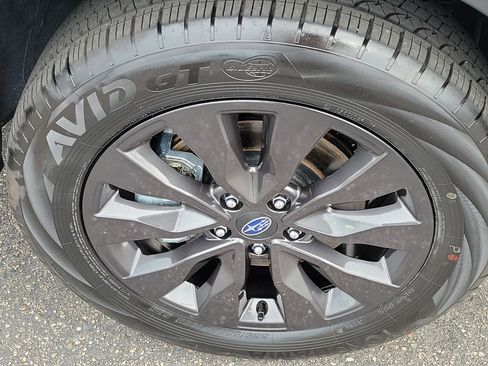 Certified 2025 Subaru Outback Onyx Edition image 8