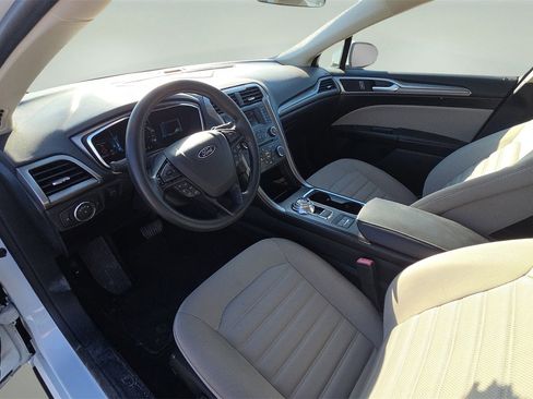 Used 2018 Ford Fusion S image 20