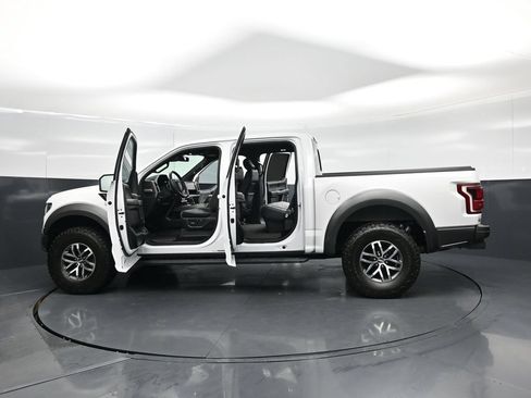 Used 2018 Ford F150 Raptor w/ Equipment Group 802A Luxury AWD/4WD image 34