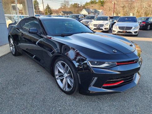 Used 2017 Chevrolet Camaro LT RWD image 3