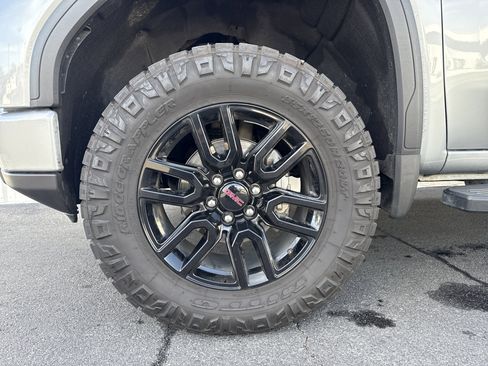 Used 2024 GMC Sierra 1500 Elevation w/ LPO, Elevation Black Package image 5