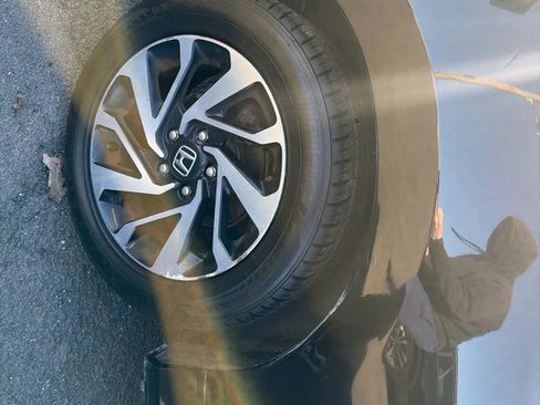 Used 2018 Honda Civic LX image 5