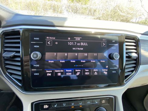 Used 2022 Volkswagen Atlas SE AWD/4WD image 21