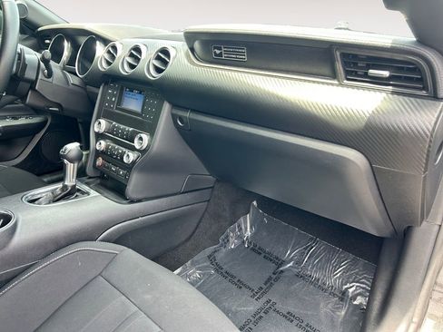 Used 2020 Ford Mustang Coupe RWD image 26