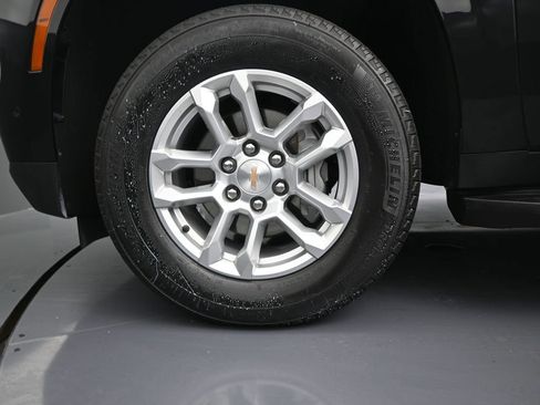 Used 2025 Chevrolet Tahoe LS image 10