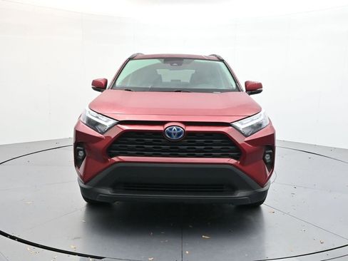 Used 2023 Toyota RAV4 XLE Premium image 2