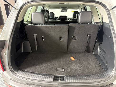 Used 2020 Kia Telluride LX FWD image 21