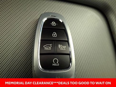 Used 2025 Hyundai Palisade SEL FWD image 17