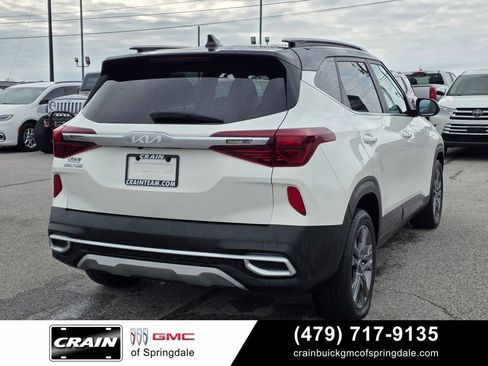 Used 2023 Kia Seltos S w/ Navigation Package FWD image 8