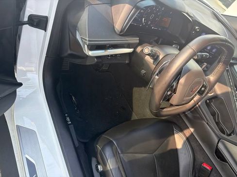 Used 2023 Chevrolet Corvette Stingray Preferred Cpe w/ Z51 Performance Package RWD image 7