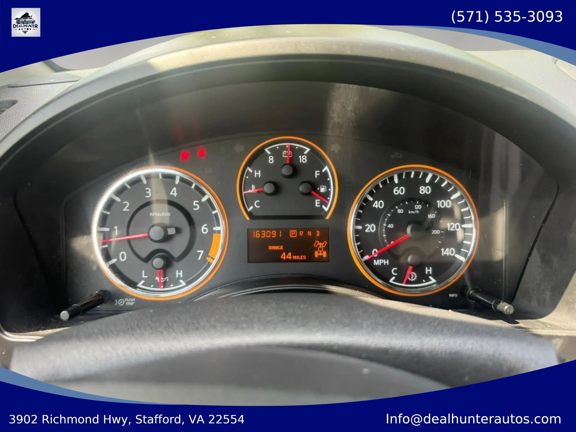Used 2014 Nissan Titan SL w/ SL Moonroof Package AWD/4WD image 23