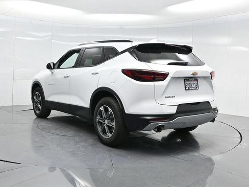 New 2025 Chevrolet Blazer LT w/ Convenience Package FWD image 5