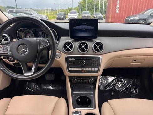 Used 2019 Mercedes-Benz GLA 250 4MATIC image 17
