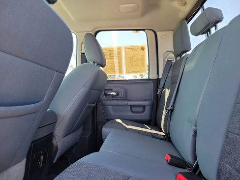 Used 2017 RAM 1500 Big Horn RWD image 12