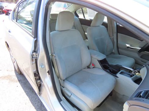 Used 2012 Honda Civic LX image 14